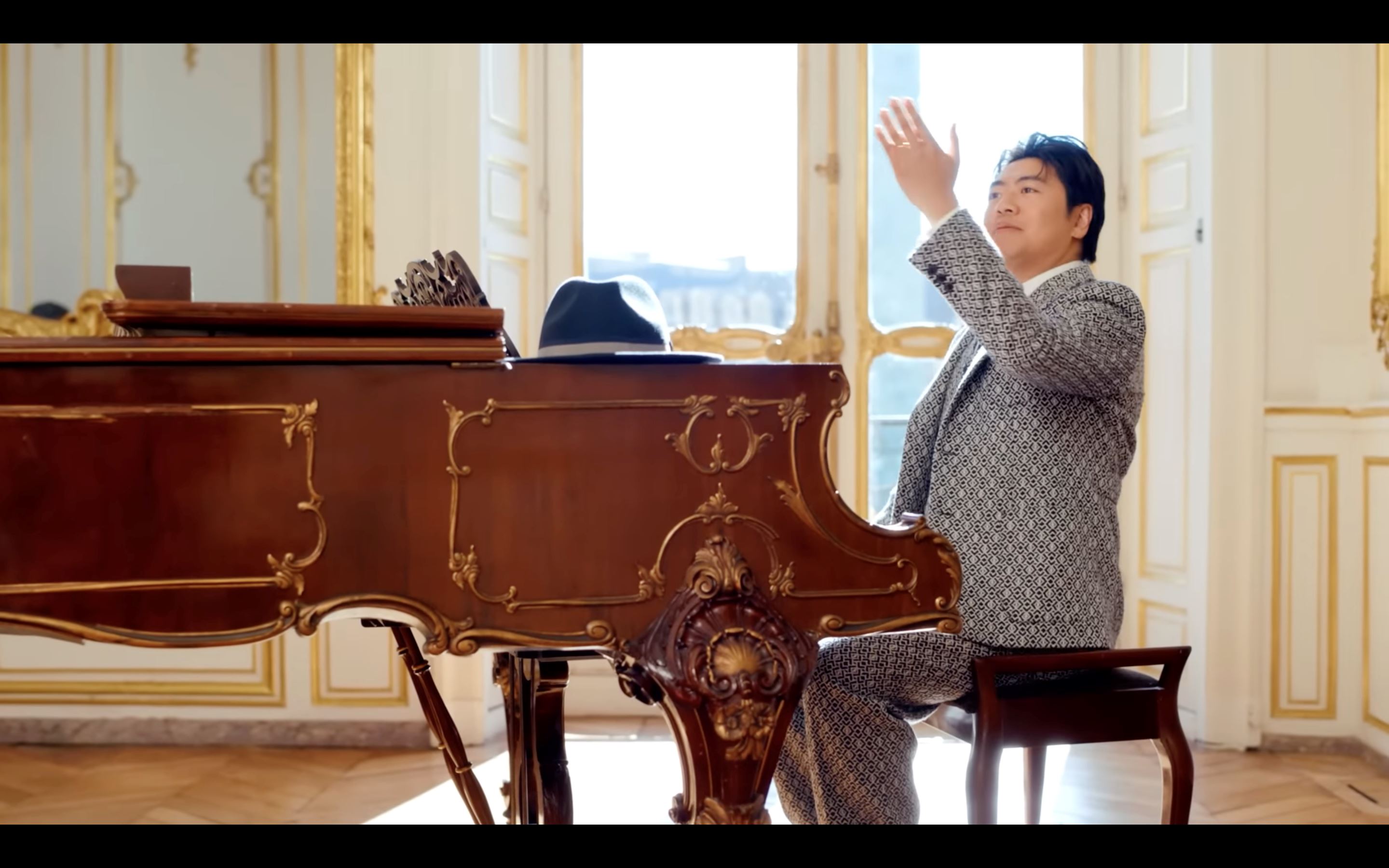 【娱乐】周杰伦新歌上线！超久违弹琴炫技还有大牌艺人客串！