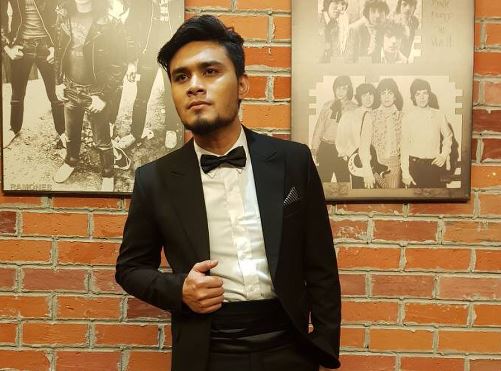 shahir selamat bertunang, belum sedia dedah namanya