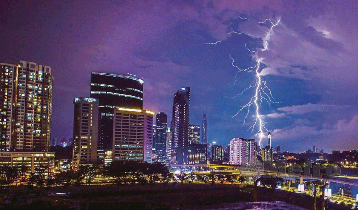 malaysia bakal hadapi ribut petir hingga 27 julai