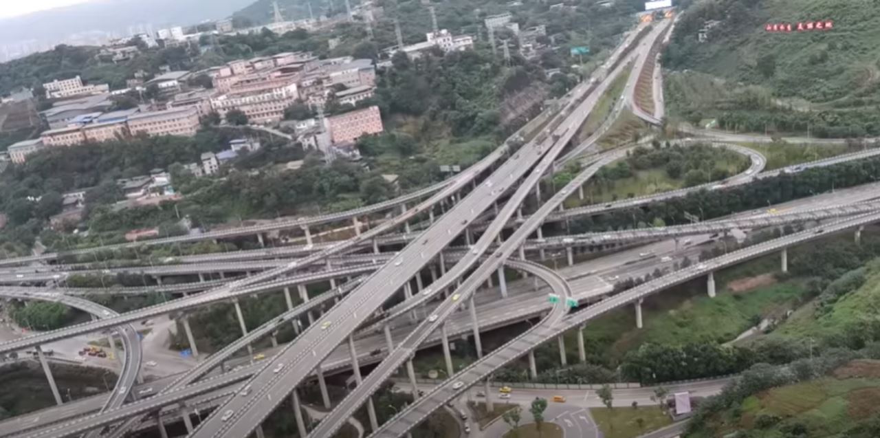 lihat sendiri betapa rumitnya lebuh raya bertingkat ini