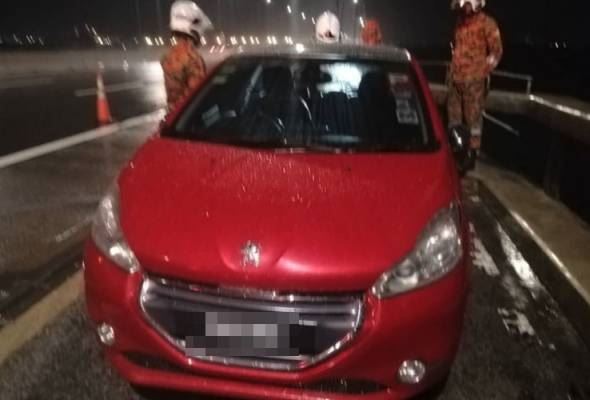 individu tinggalkan kereta, barangan peribadi sebelum terjun dari jambatan pulau pinang