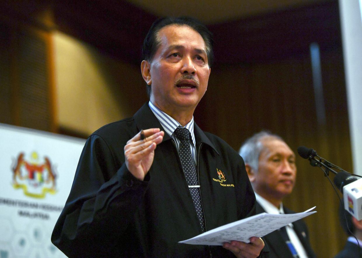 malaysia records 15.5% drop in new covid-19 cases, says dg hisham