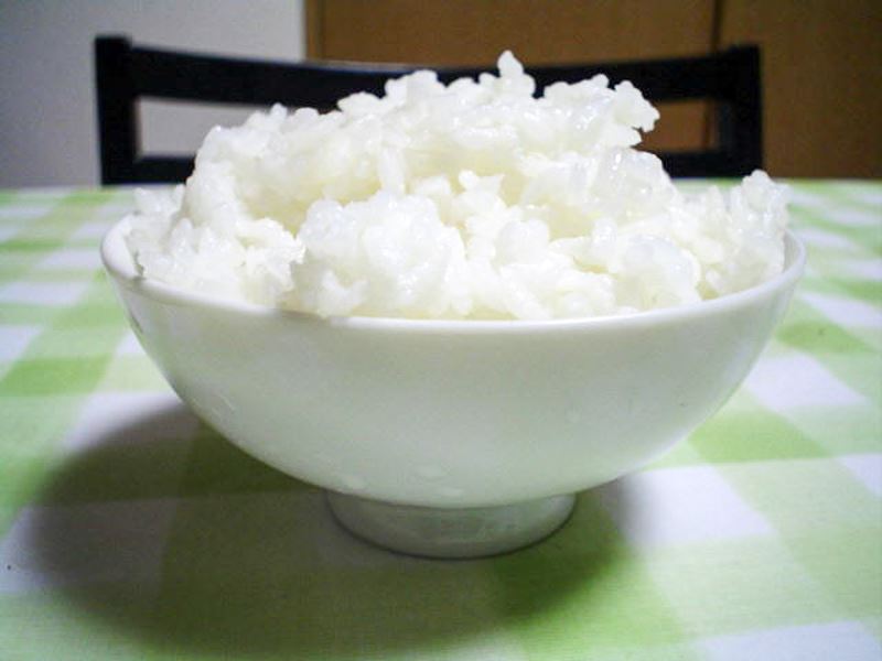 【趣闻】男子付款后才发现一碗白饭rmx？天价白饭吓傻众人！