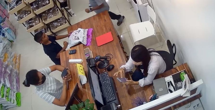 m’sian shop owner shares how they were almost scammed by fake qr pay screenshot!