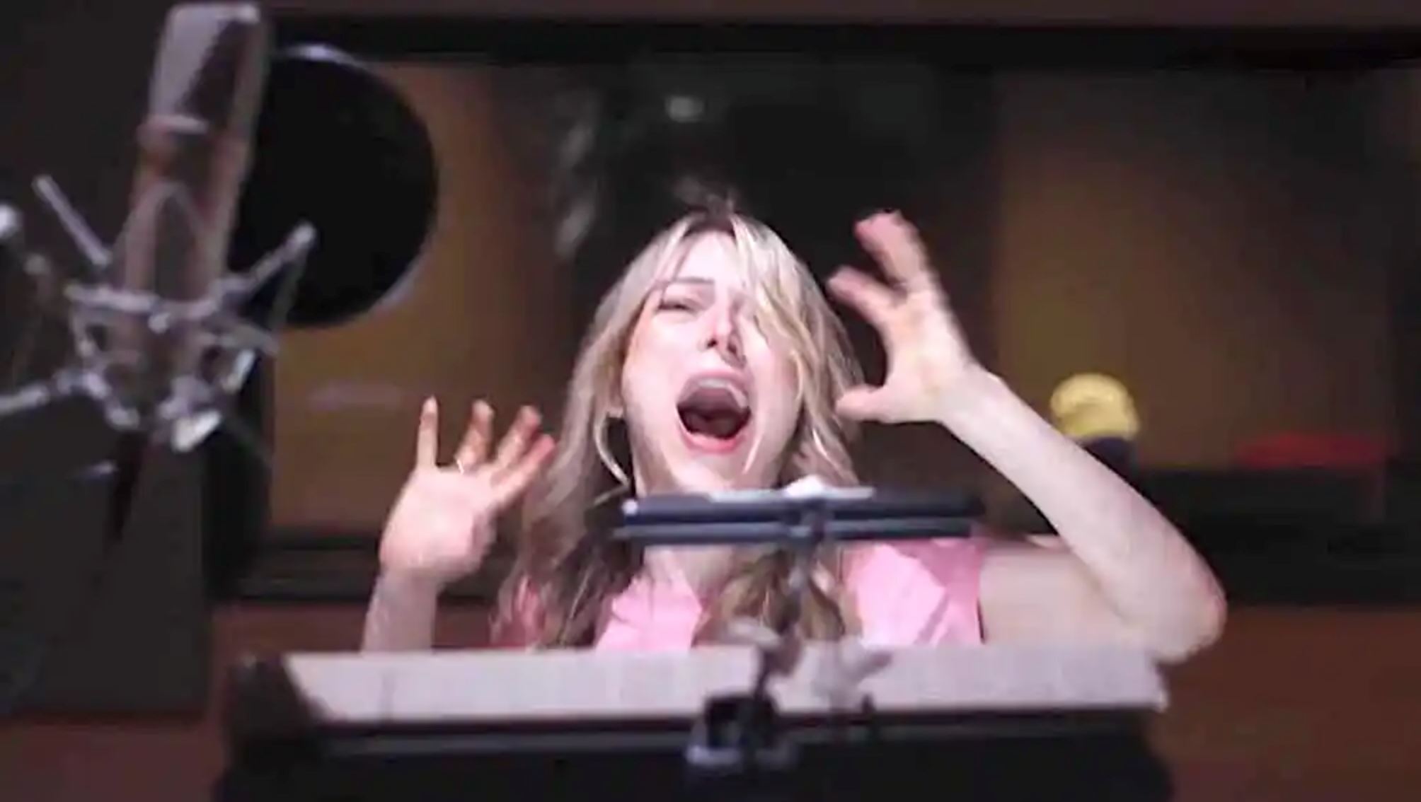 this professional scream artist earns money just by screaming! 