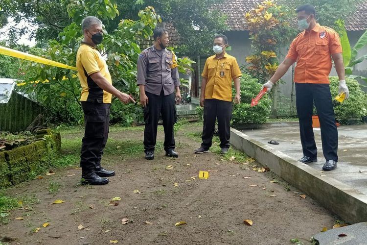 lelaki tertekan sering ditanya soal pekerjaan bertindak tikam 10 individu, ibu, ayah dan adik maut 