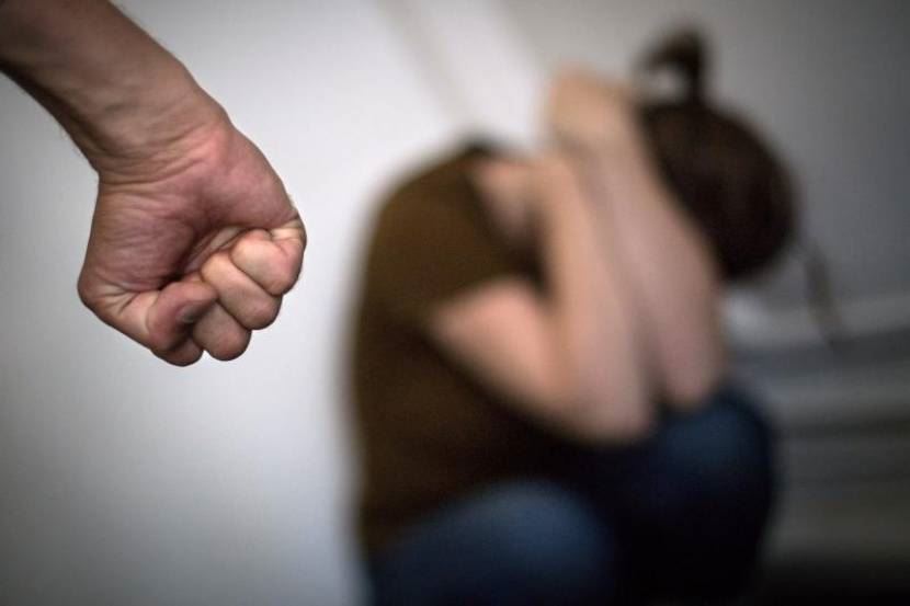 lelaki tertekan sering ditanya soal pekerjaan bertindak tikam 10 individu, ibu, ayah dan adik maut 