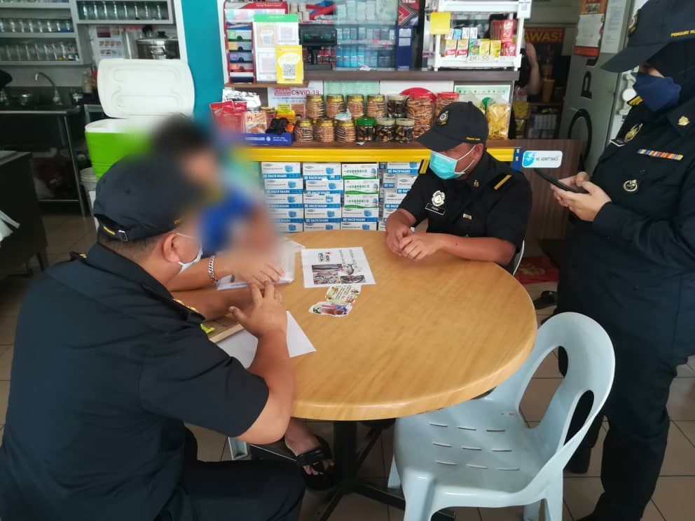shop owner admits to overcharging customers, gets fined for selling rm60 ikan patin noodle soup