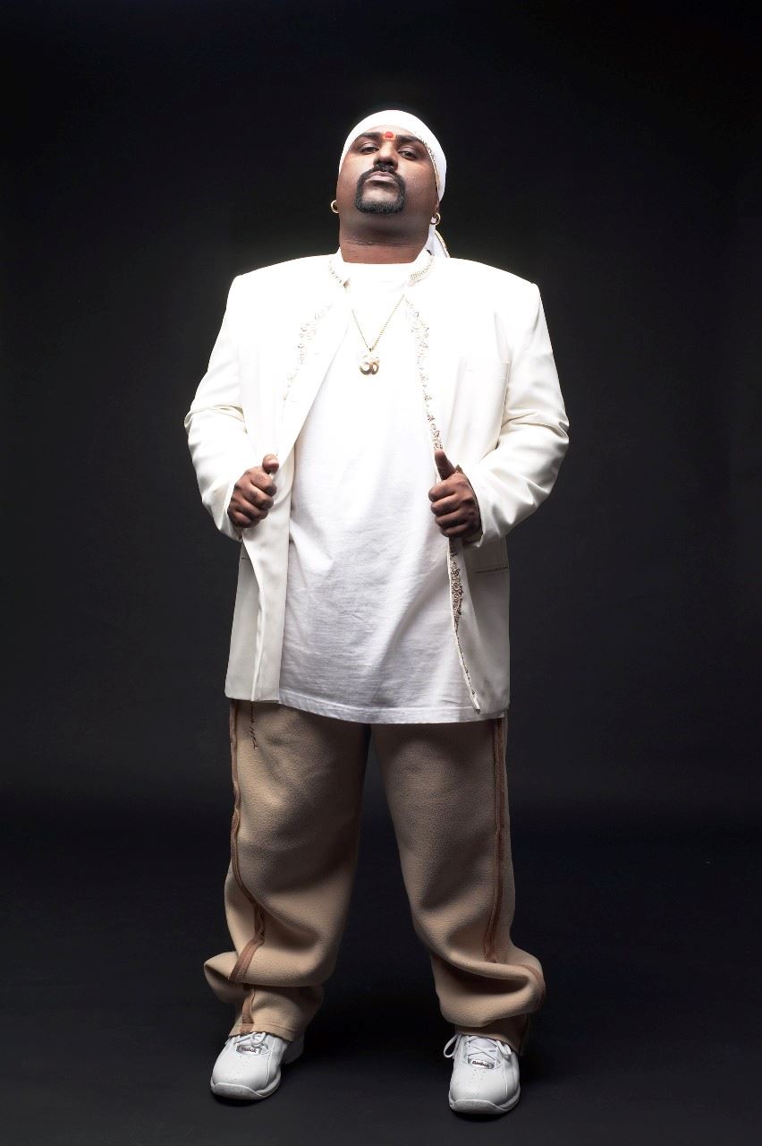yogi b, the godfather of tamil rap takes the ‘vettai’ soundtrack to the next level!