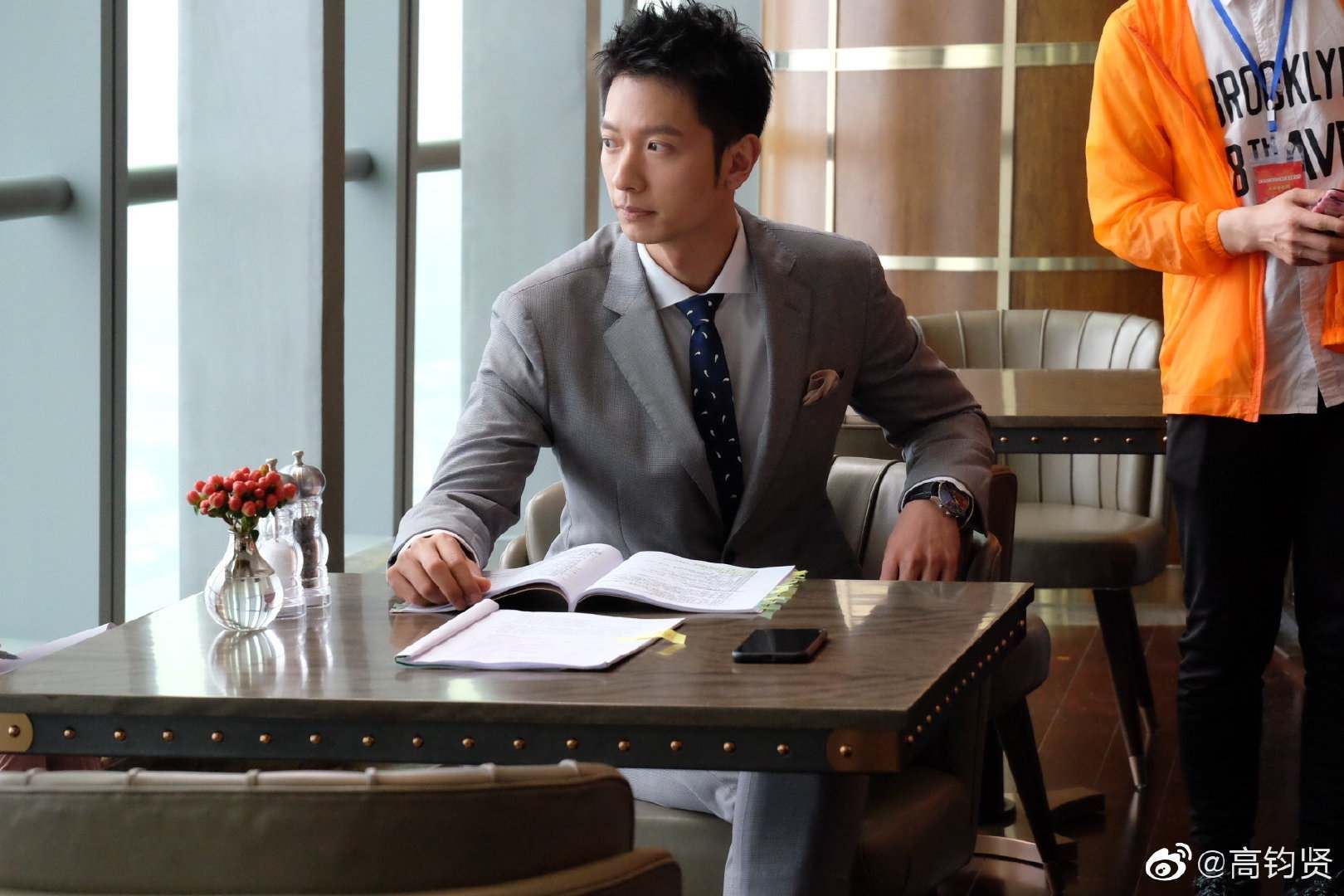 《飞虎3壮志英雄》高钧贤客串当医生❗️网友好惊喜：还是很靓仔😍