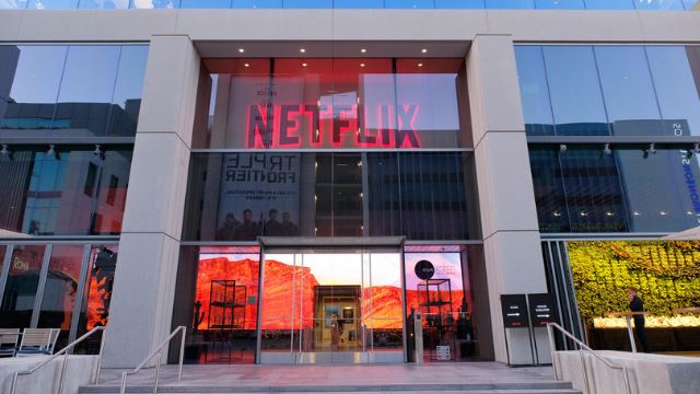 tular, netflix dikatakan bayar gaji pekerja rm167 per jam dan lebih rm3 juta setahun!