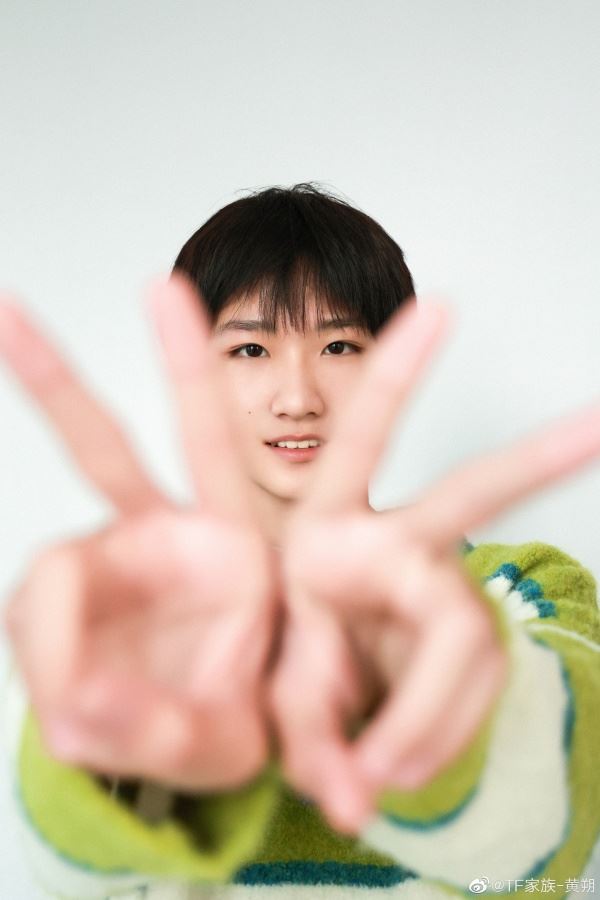 tf家族”官宣四代练习生！最小12岁！tf boys师弟