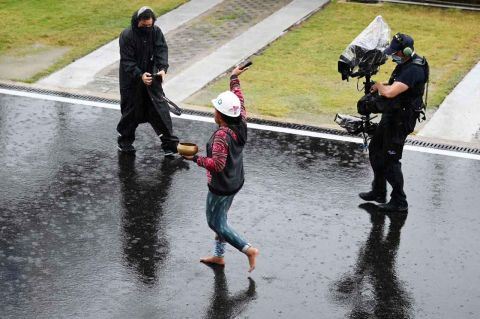 guna bomoh elak hujan di motogp indonesia 2022, tapi hujan turun selebatnya