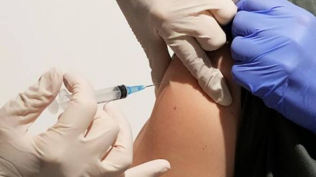 vaksin convidecia diluluskan kkm sebagai dos penggalak