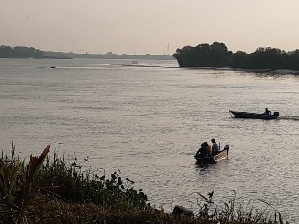 tertekan sebab positif covid-19? mayat lelaki ditemui terapung di sungai perak