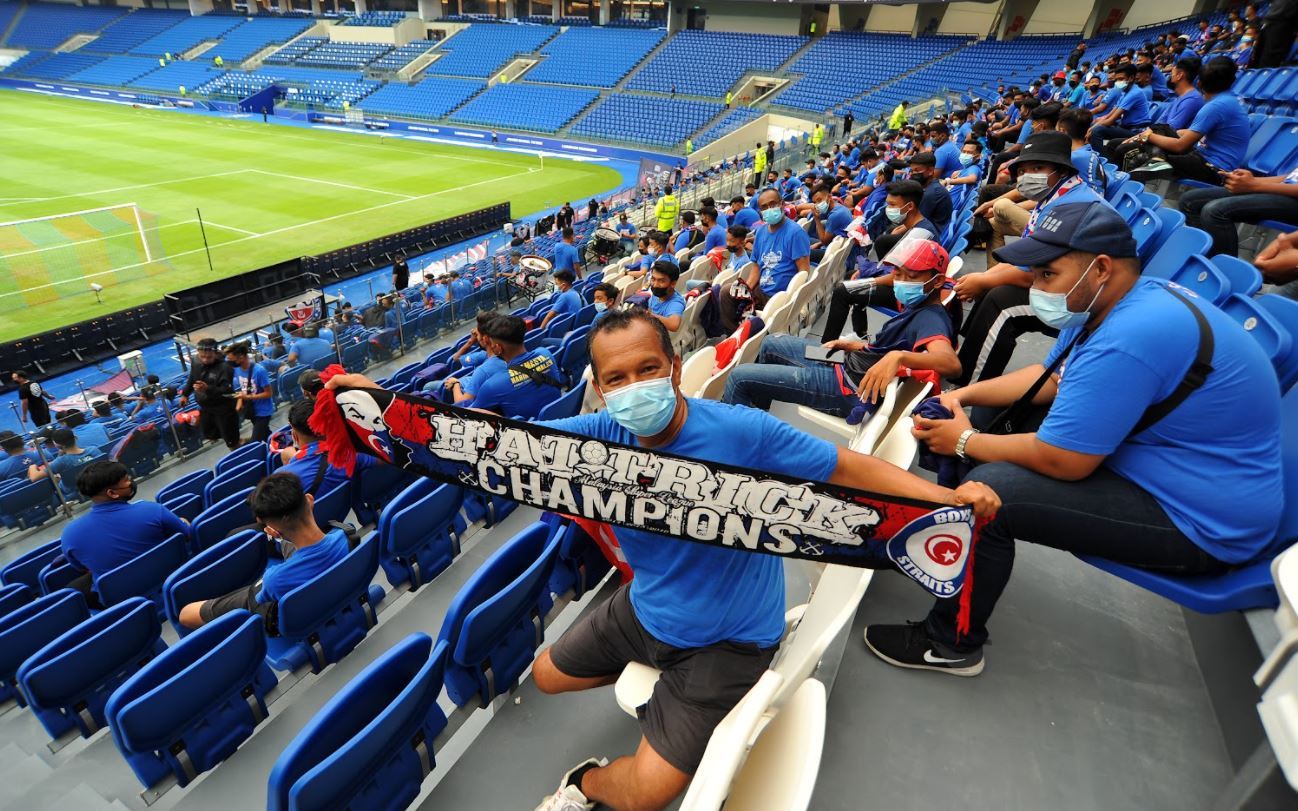 dah boleh makan dan minum dalam stadium? bestnya!