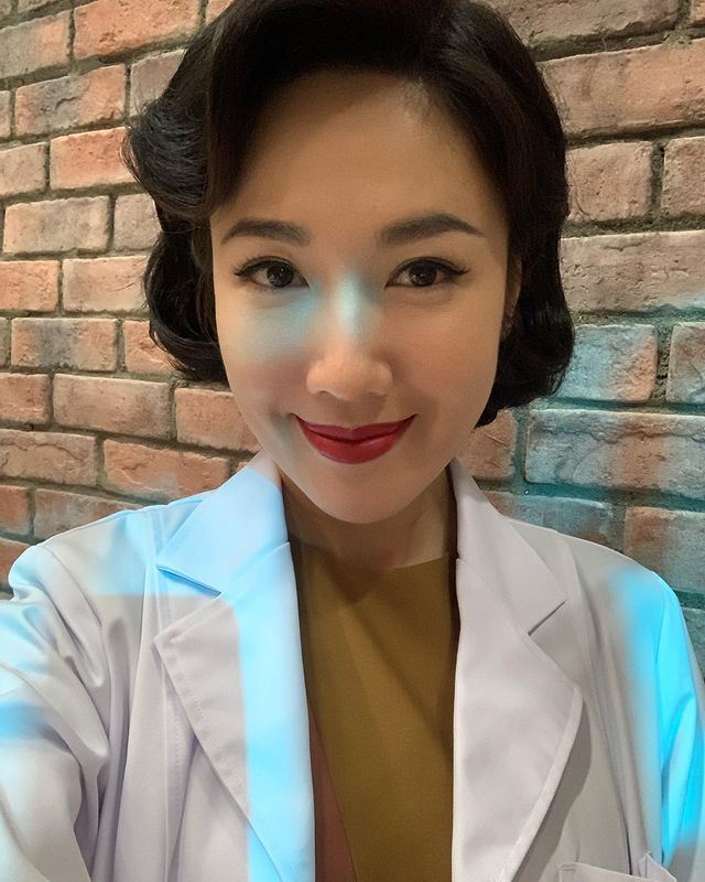 📺《金宵大厦2》李施嬅60年代英国口音获推爆❗️网友赞:简直全能🔥