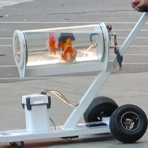 youtuber ini cipta akuarium sendiri untuk bawa ikan mas kesayangan jalan-jalan!