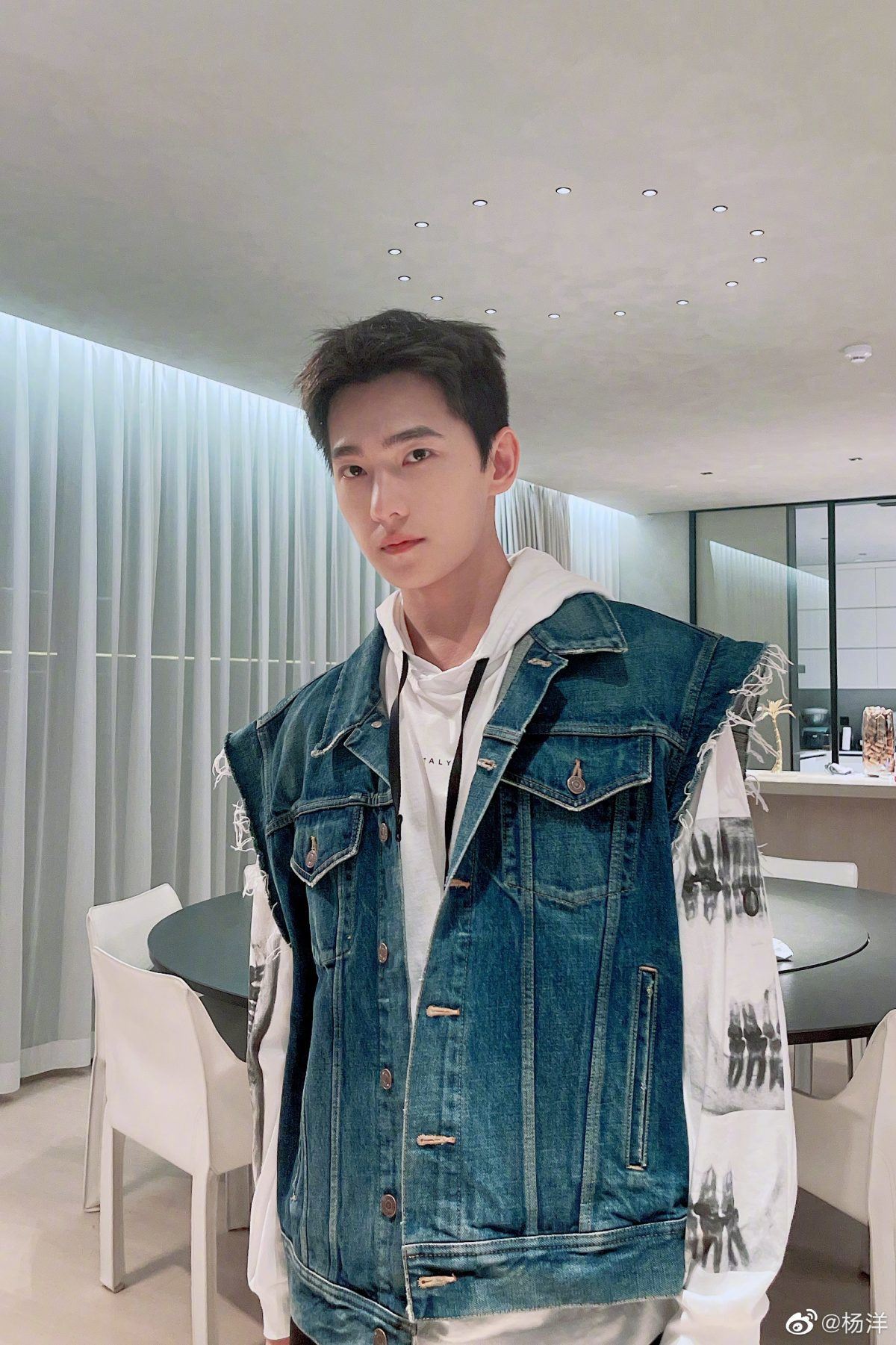 📺杨洋新剧饰演消防员❗️再次挑战寸头造型🔥《我的人间烟火》搭档王楚然