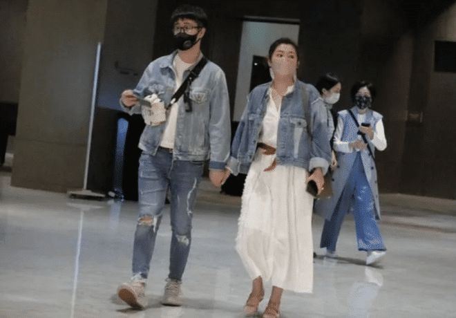 【台娱】selina称感情不需要法律保障！或会与男友计划结婚但不准备登记？ 