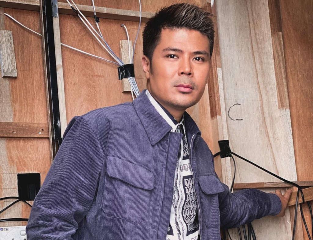 awal ashaari didakwa atas tuduhan merosakkan  palang pagar