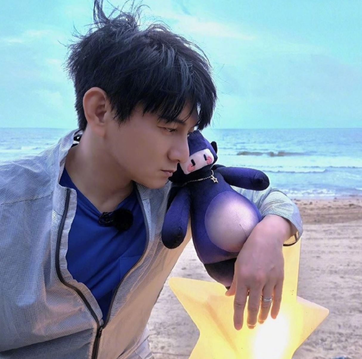 【娱乐】网传吴奇隆刘诗诗婚姻亮红灯？吴奇隆悄换大头照曝露婚姻状况！ 