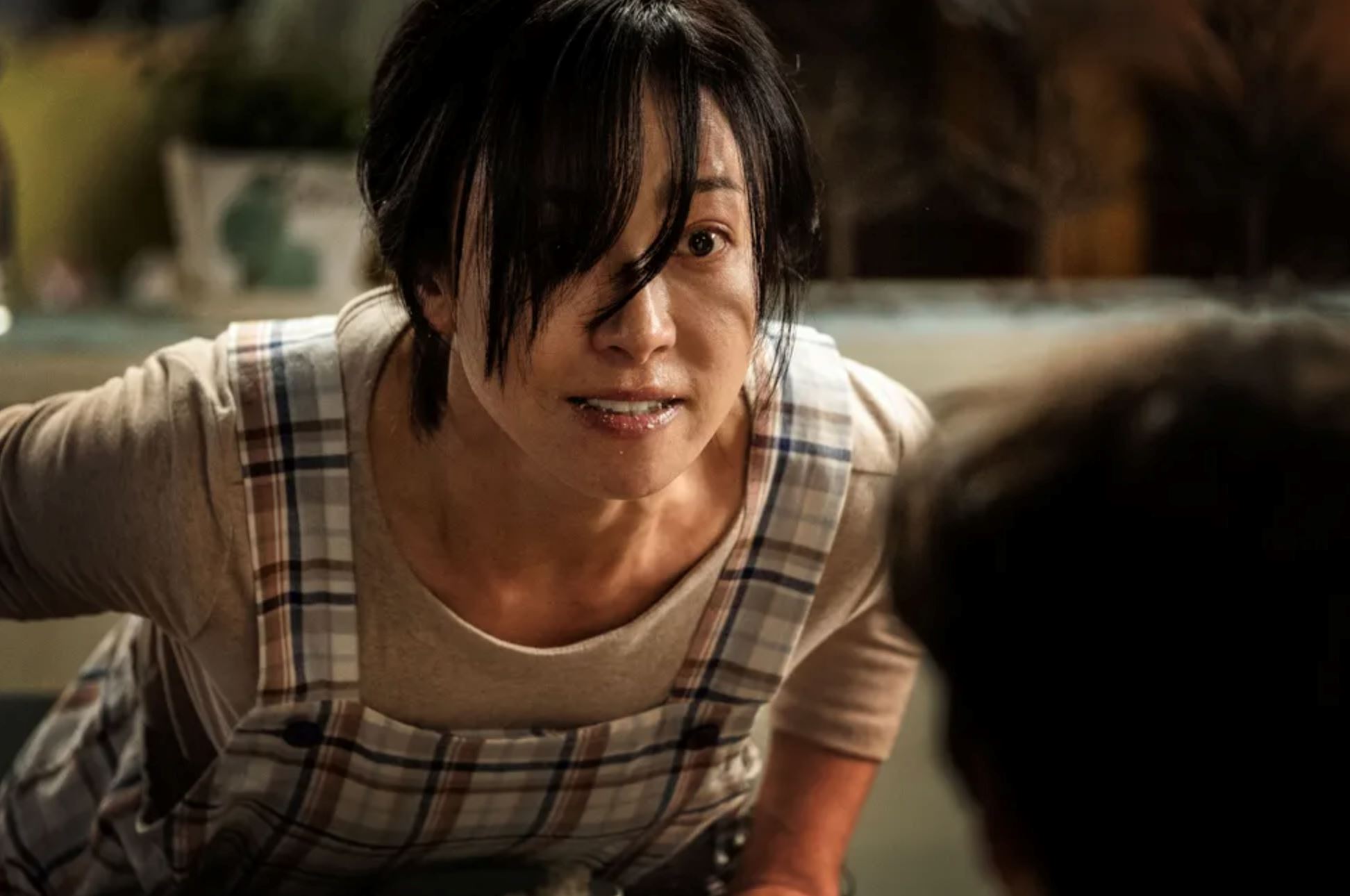 🎬「最美班长」赵怡贤主演❗️韩国恐怖电影《变身》🇰🇷爸爸突然疯癫暴力女儿都吓傻了😱