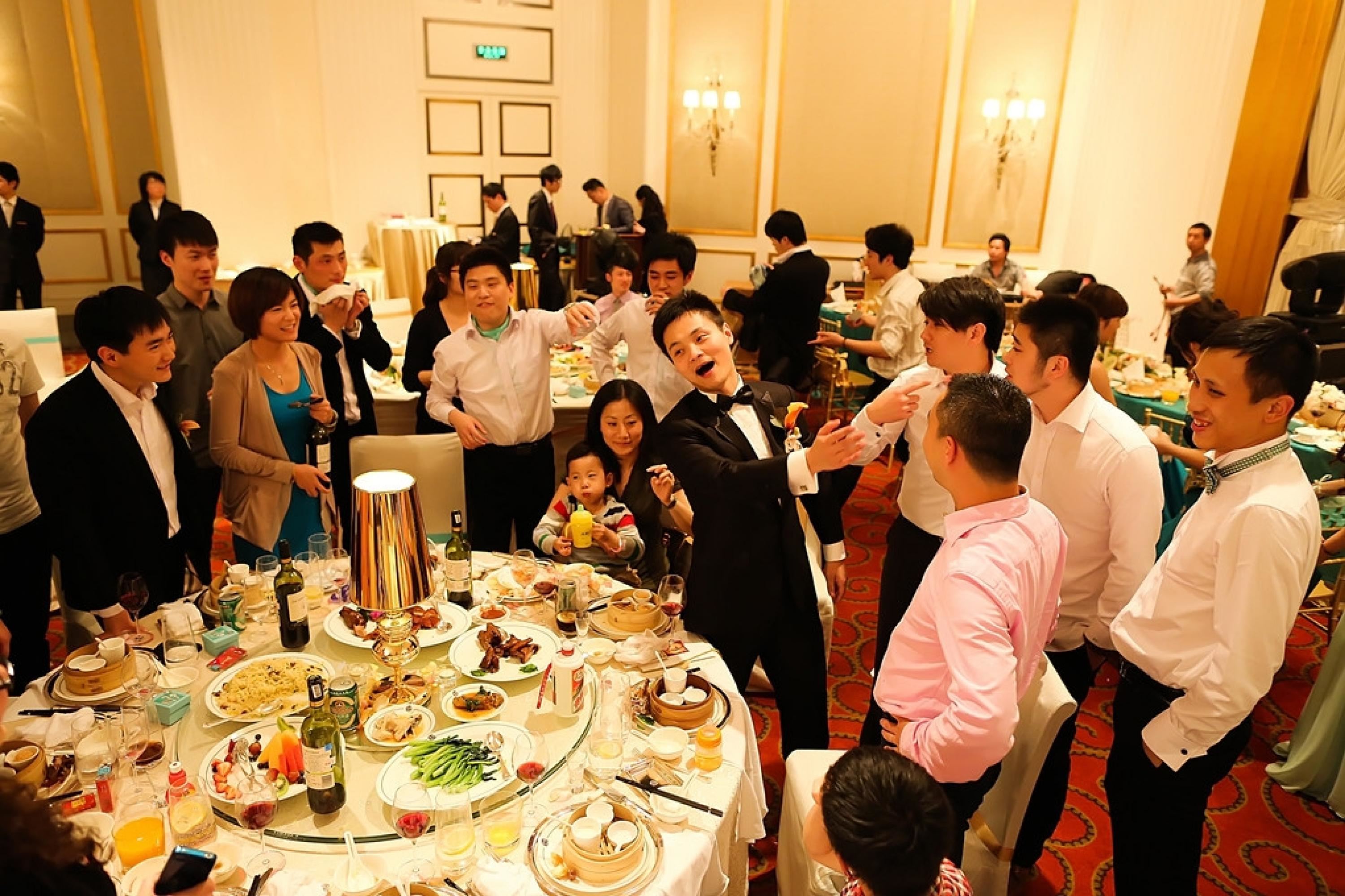 【趣闻】网友一句话曝“大马婚礼像做生意”！称不熟的人也要给礼金：当我们是人肉atm？ 