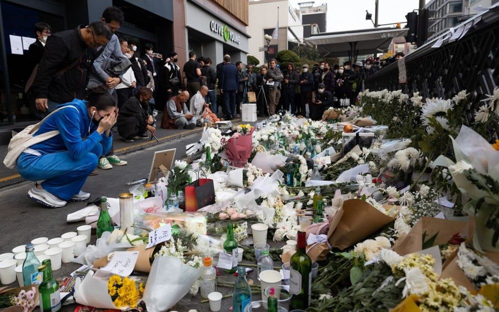 two south korean celebrities were among the 154 victims in the halloween crowd crush in seoul
