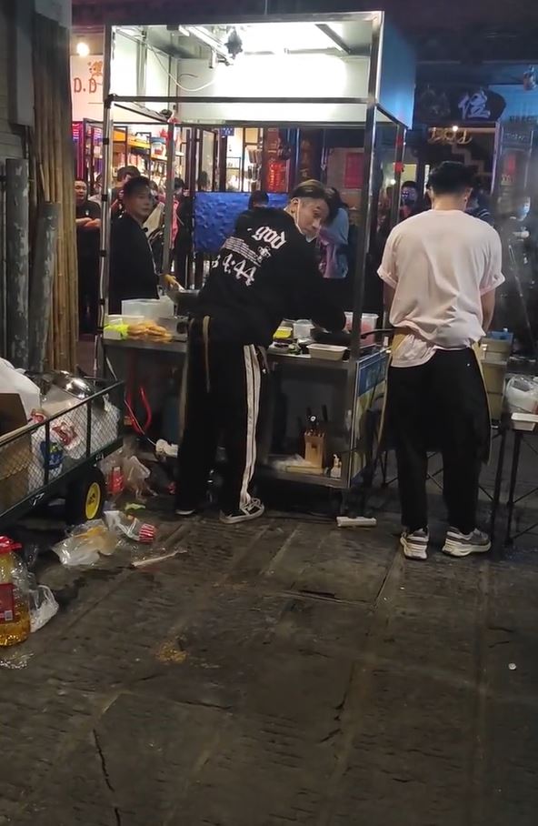 🎥【大湾仔的夜2】吴卓羲被唤《学警》系列角色名😍粉丝还能背出警员编号👏🏻