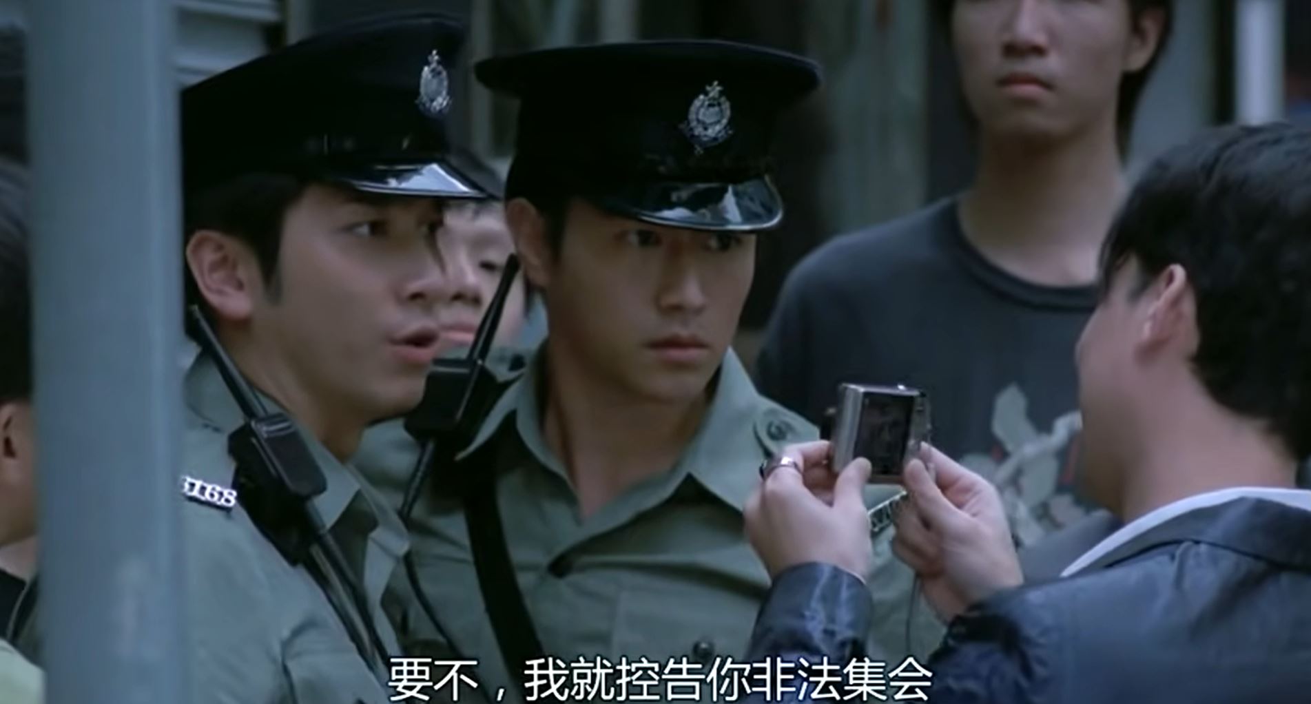 🎥【大湾仔的夜2】吴卓羲被唤《学警》系列角色名😍粉丝还能背出警员编号👏🏻