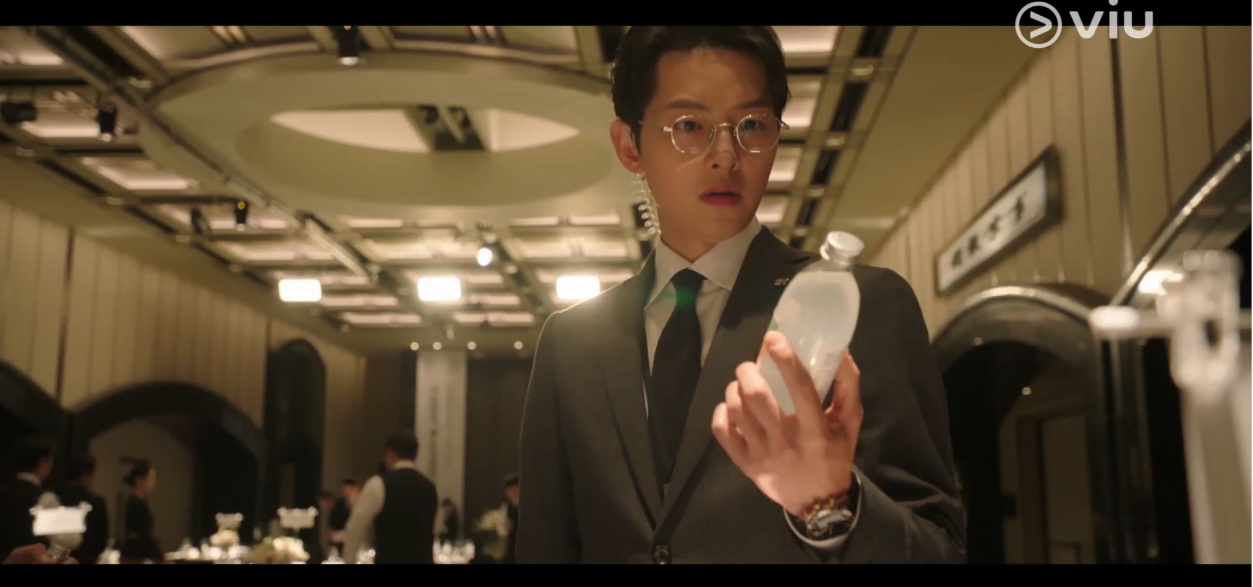 📺《财阀家的小儿子》疑团重重❗迷弟朴珍荣竟奉命杀害宋仲基😱