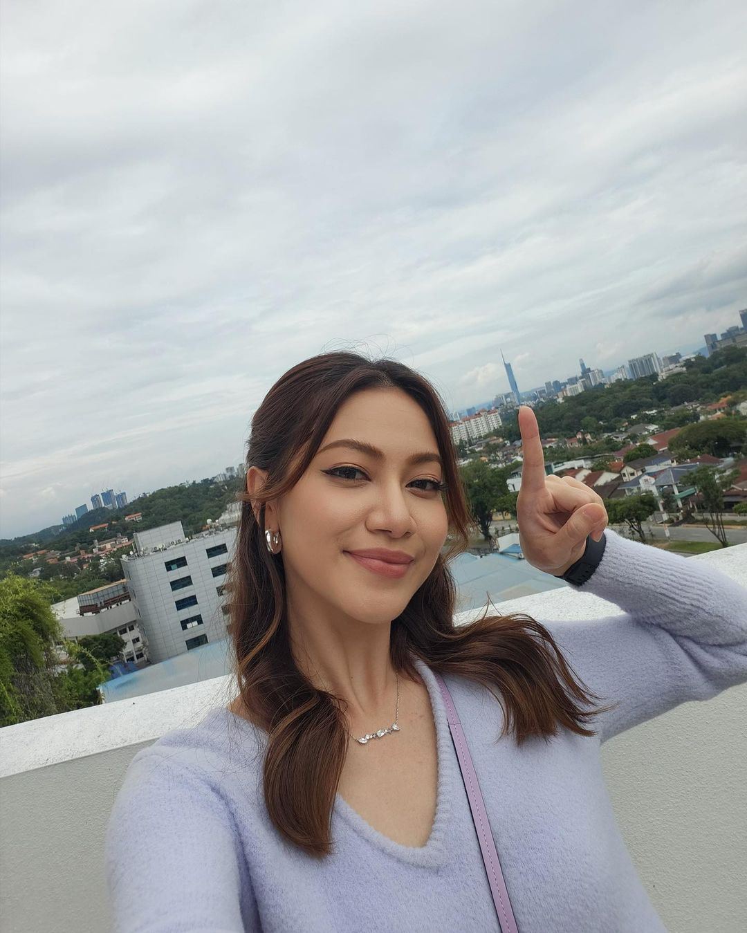 “gunalah otak dan logik akal untuk berfikir,” – daiyan trisha