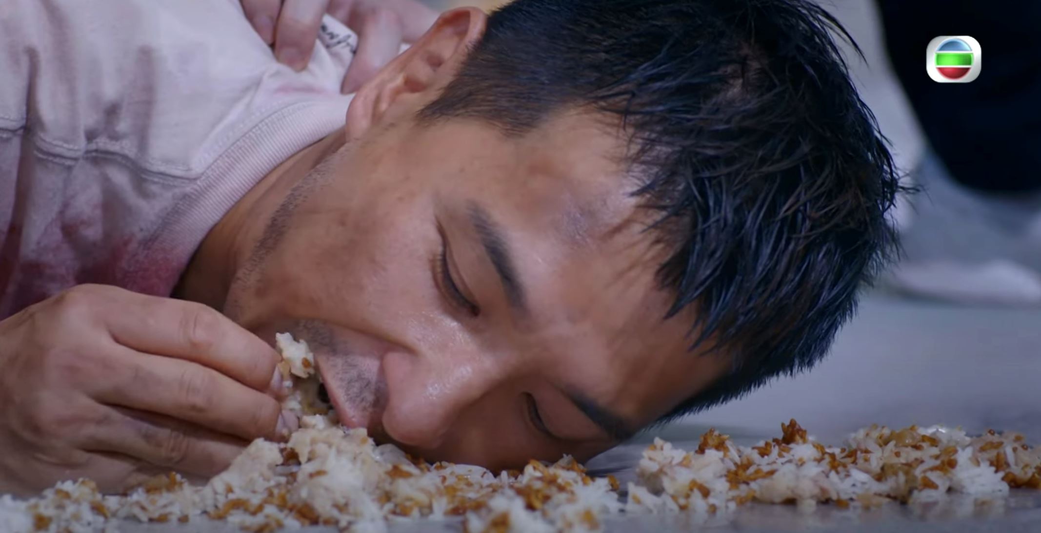 📺【影片】《超能使者》陈展鹏演出超敬业❗️流落街头吃狗饭让人心疼