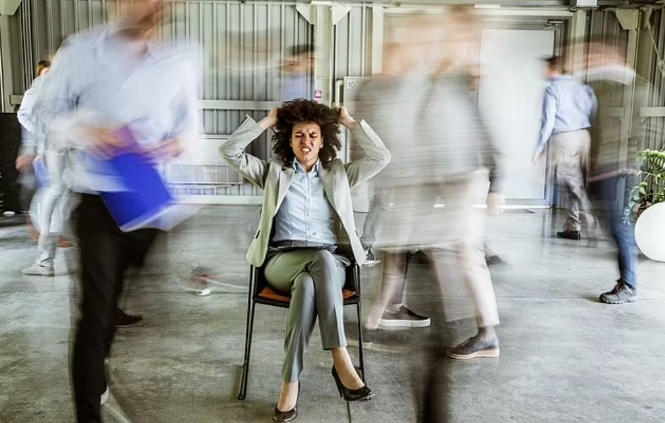 rasa stress bila tengok orang lain tengah panik? anda mungkin 1 dari 3 orang di dunia