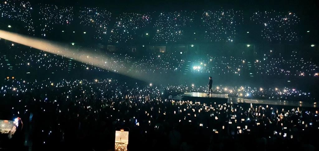 jackson wang wraps up first stop of magic man world tour 2022 in bangkok