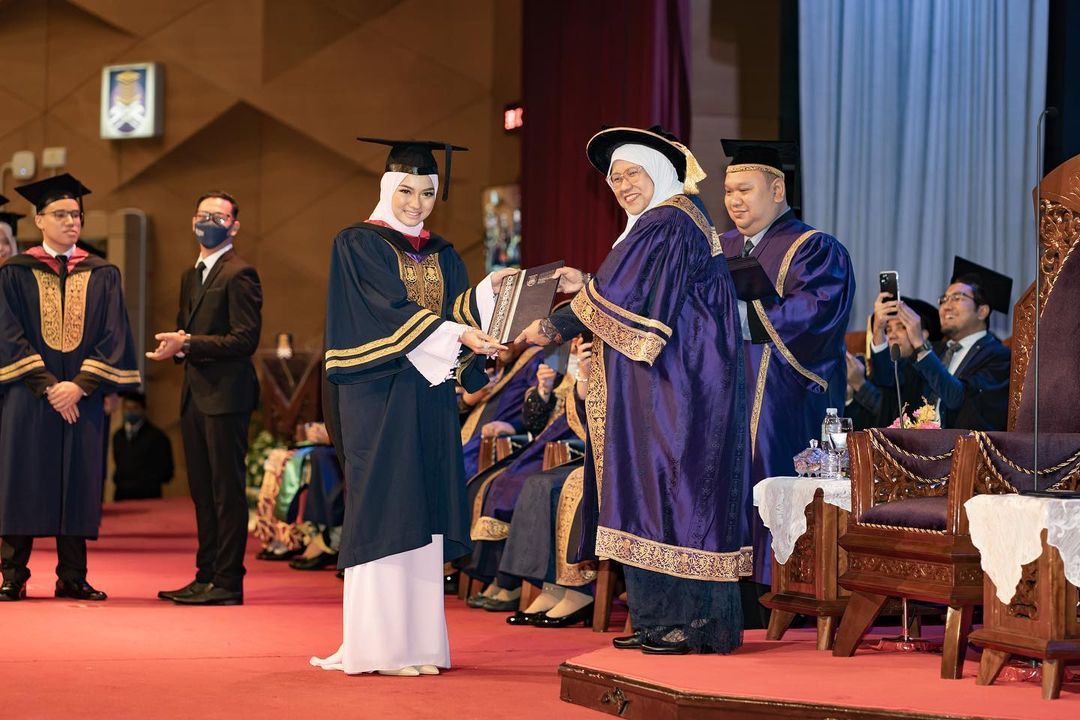 hawa rizwana tak sangka berjaya raih ijazah sarjana dengan cgpa 3.78
