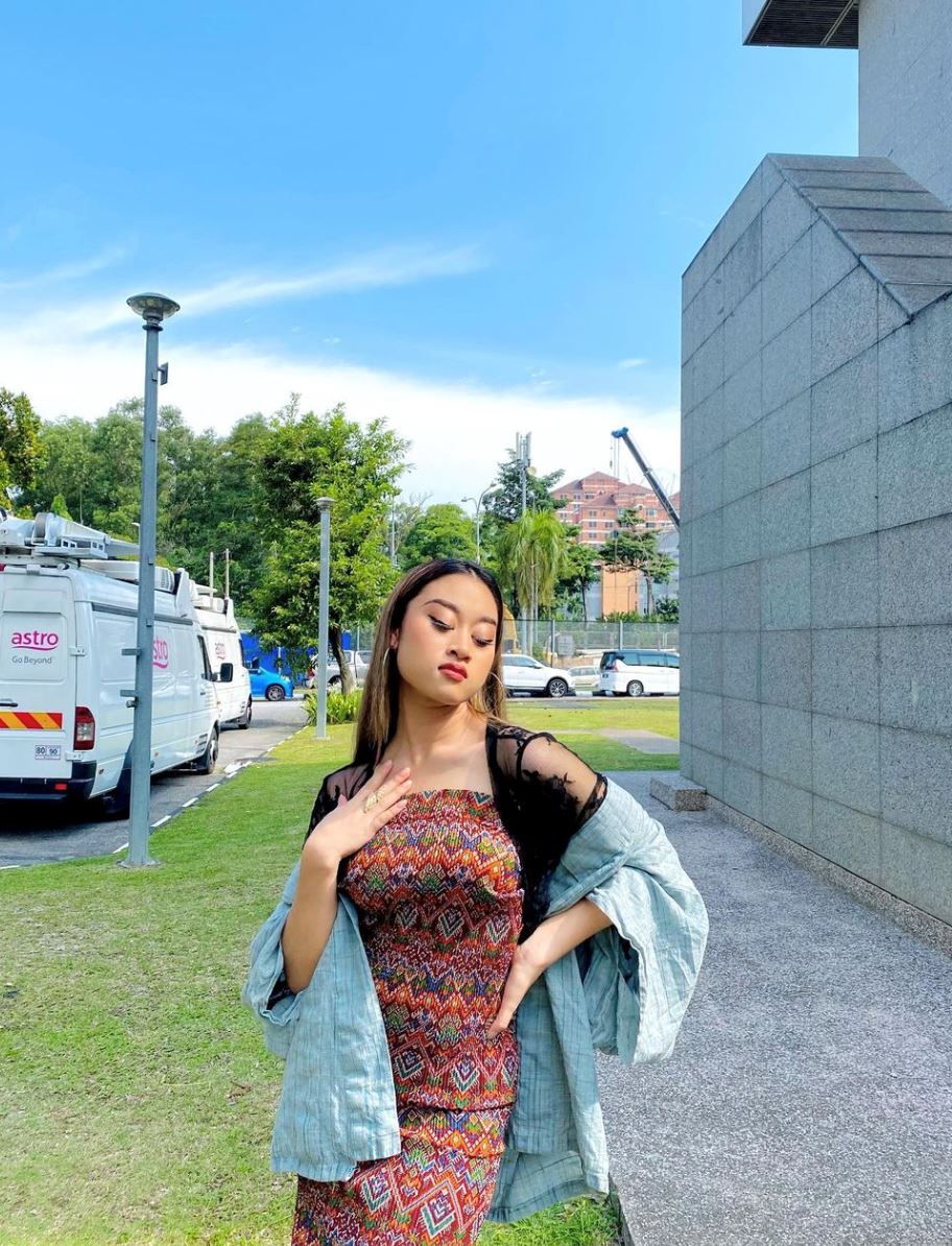 aisha retno tak memilih pasangan asalkan dia suka kucing