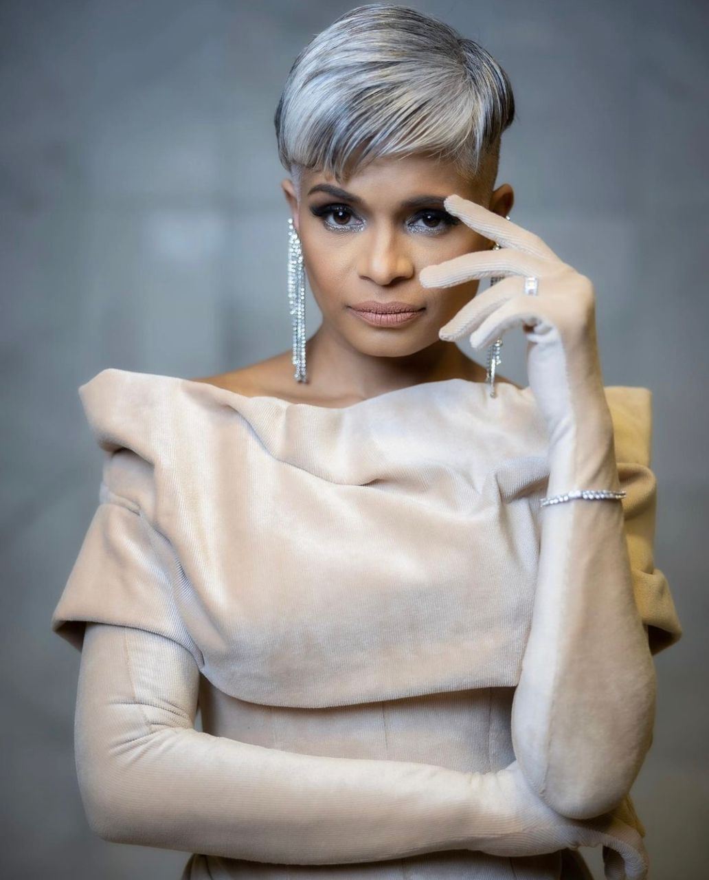 jaclyn victor bakal bertemu pakar hidung