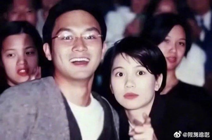 【真相藏洋葱！】张智霖坚持做“婚礼舞台”主因曝光！