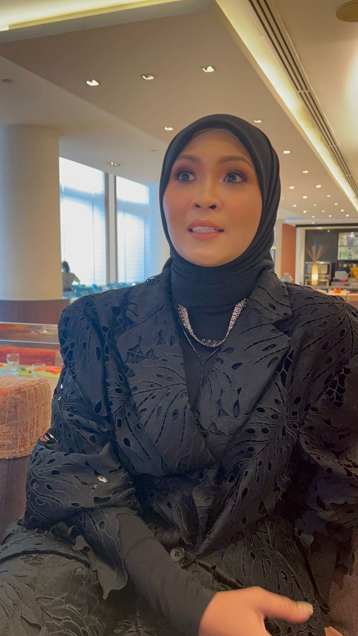 20 jam rakam lagu datuk m nasir - siti nordiana