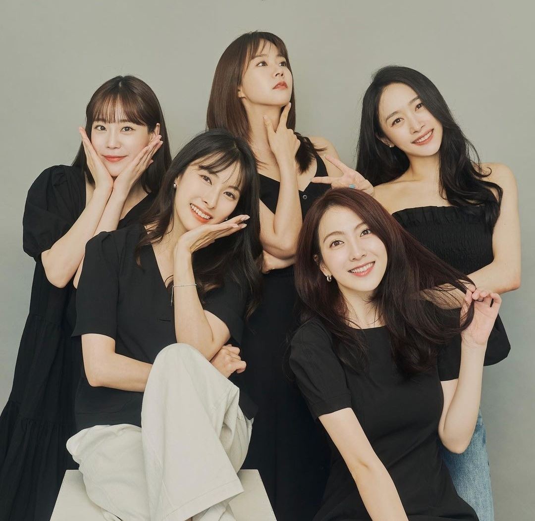 ✨kara11月29日携新专辑《move again》回归🔥五人合体庆祝出道15周年💕