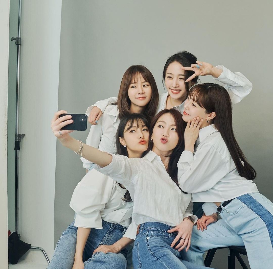 ✨kara11月29日携新专辑《move again》回归🔥五人合体庆祝出道15周年💕