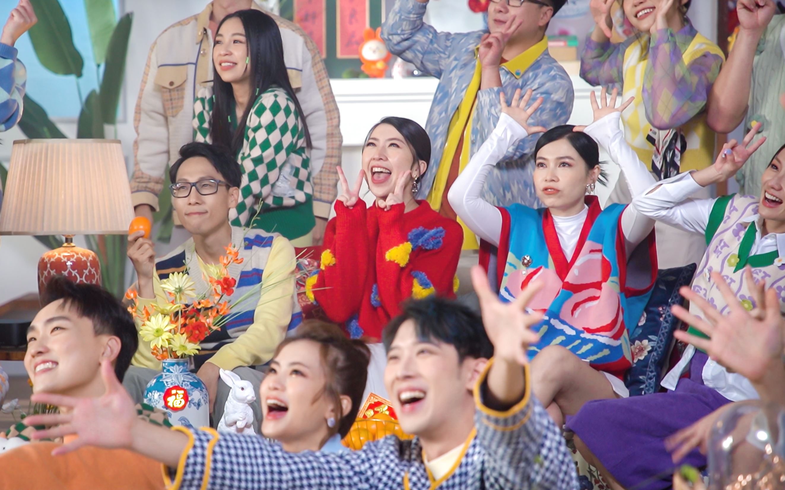 ㊗️astro年度贺岁主题曲《旺兔gold》准备就绪咯❗️难度升级赵洁莹唱到流大汗🔥