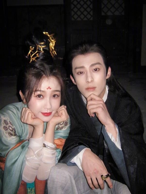 虞书欣王鹤棣假戏真做遭导演实锤？