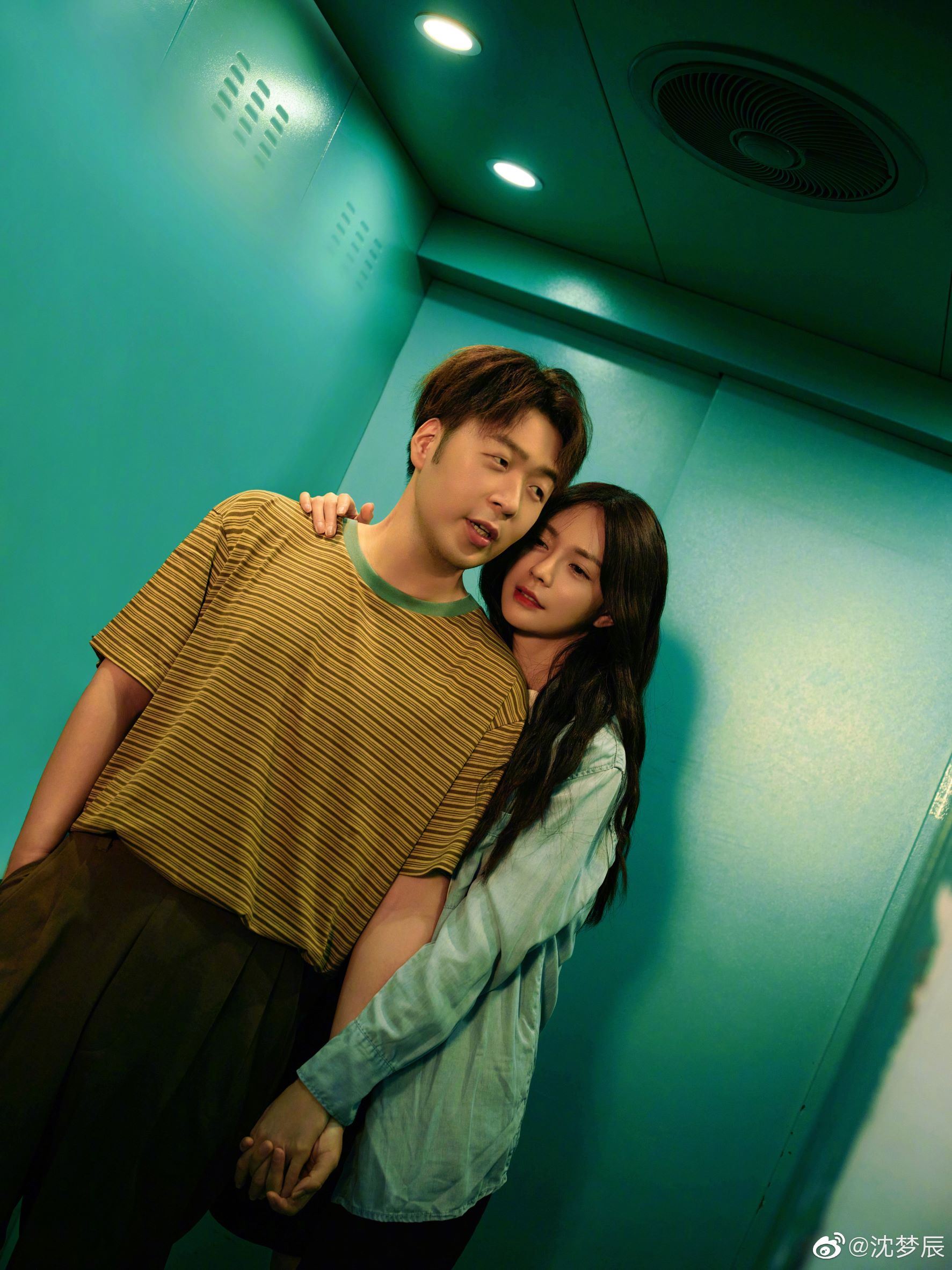 ✨杜海涛生日沈梦辰晒合照破离婚传言🥰改口称:瘦了只有帅😂