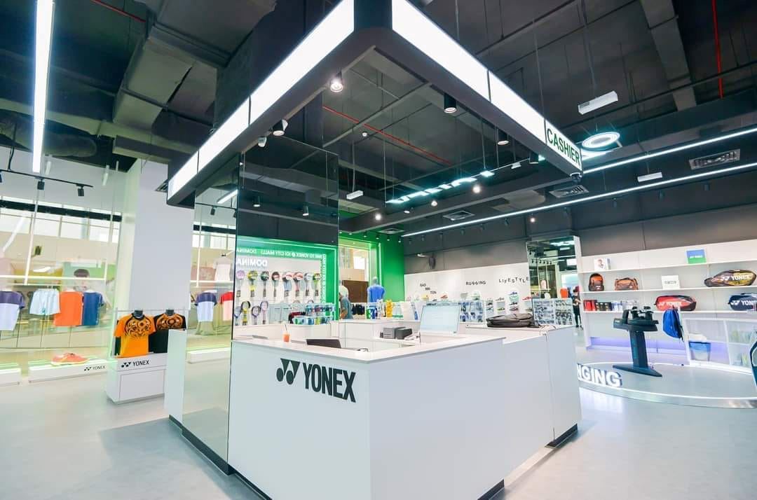 🇲🇾全马第二家「yonex」专卖店🏸有衣服、球拍、鞋子..