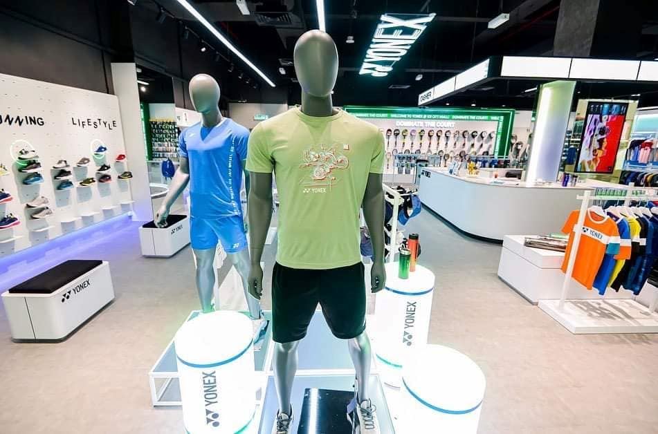 🇲🇾全马第二家「yonex」专卖店🏸有衣服、球拍、鞋子..