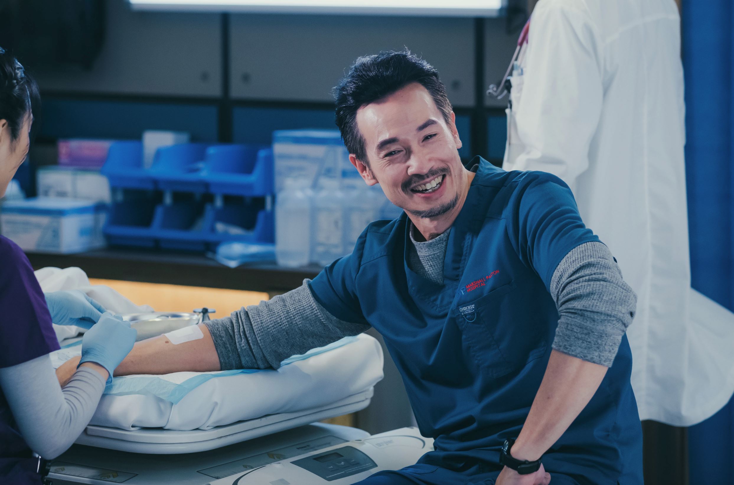 👨⚕️《白色强人ii》陈豪演医生入型入格❗️原来父母都是医生啊🔥