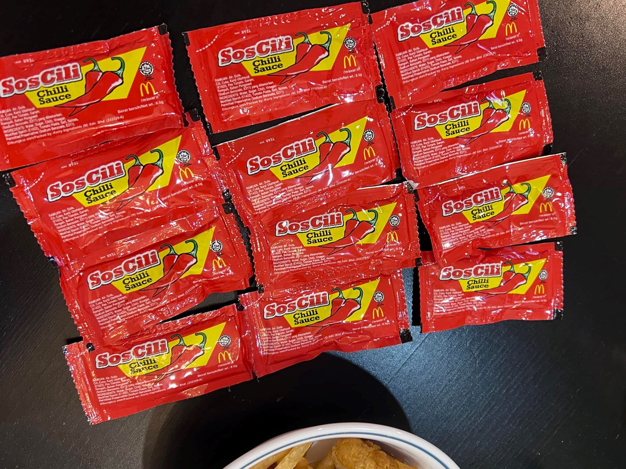 大马人太爱辣椒酱吓坏外国人！